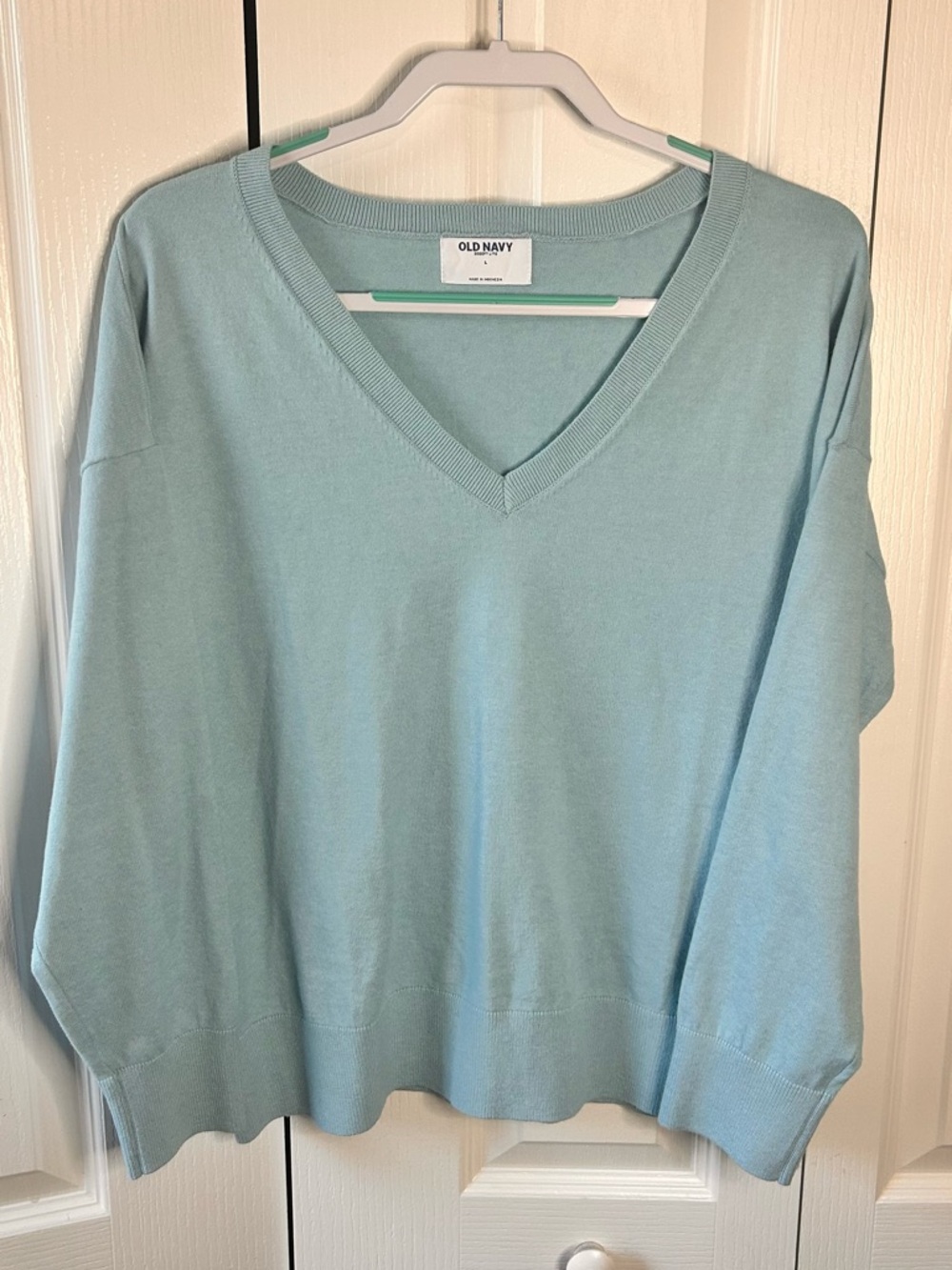 Old Navy‎ Women's SoSoft Lite Loose V-Neck Blue Sweater Size Large NWT